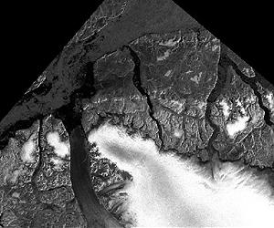 Missing Ice Arches Contributed to 2007 Arctic Ice Loss