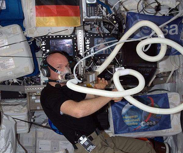 UC3M research team advances astronaut health protection in microgravity
