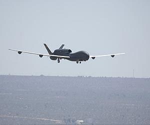 Euro Hawk UAV Shows Stamina With 30-Hour Flight