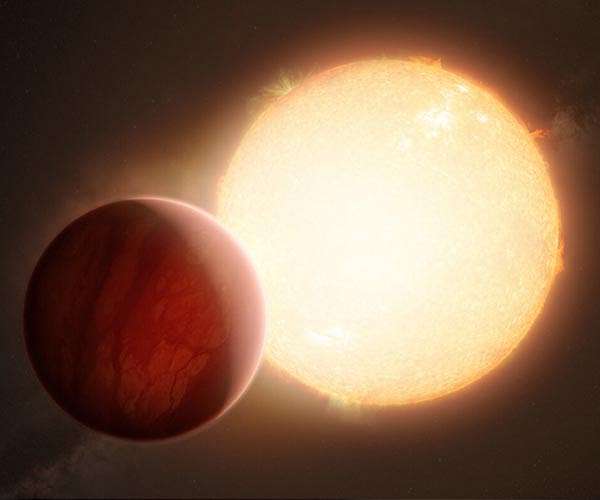 Heaviest element yet detected in an exoplanet atmosphere