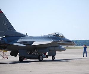 Poland hopes Obama visit will bring F-16 base deal