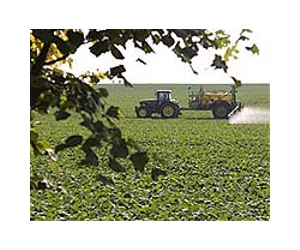 Driverless tractors till German high-tech farm