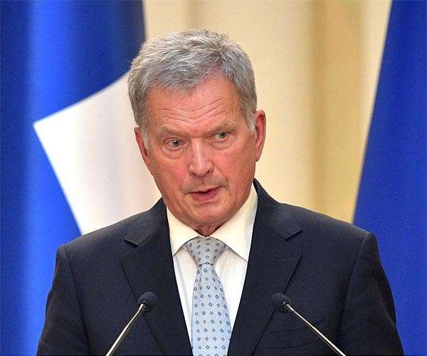 Finnish president, PM in favour of joining NATO 'without delay'