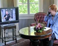 Finnish President Receives Phone Call From Space