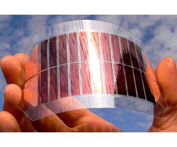 Efficient flexible solar cells thrive in humid environments