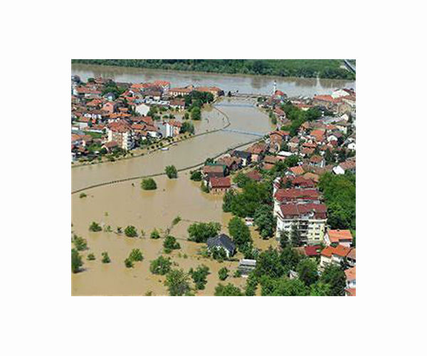 Bosnia floods kill 16 people