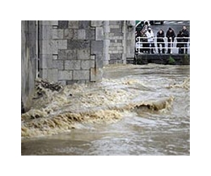 Toll from Spain floods rises to 10: regional officials