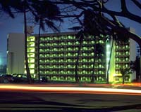 Signal Command Manages Global Communications From Hawaii