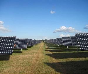 FPL Unveils World's First Hybrid Solar Energy Center