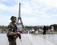French military races for recruits after lockdown setback