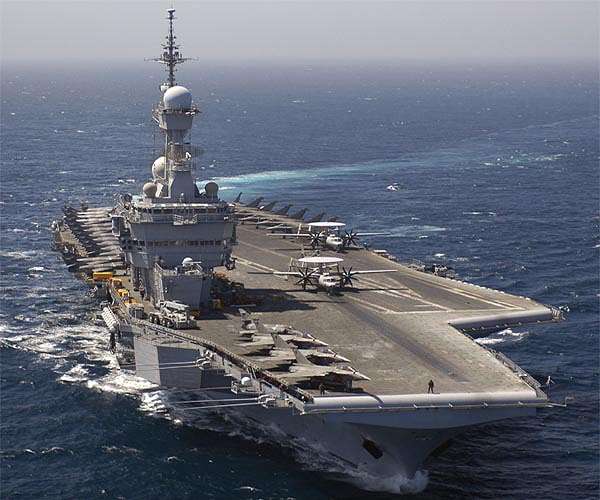 French aircraft carrier to visit the Philippines