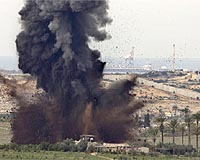 Israel temporarily halts Gaza bombing: army
