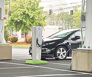 GE Energy and Inovateus Solar Partner on Solar Carport Charging Stations