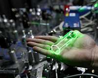 Photons on demand make enables photonic like integrated circuit