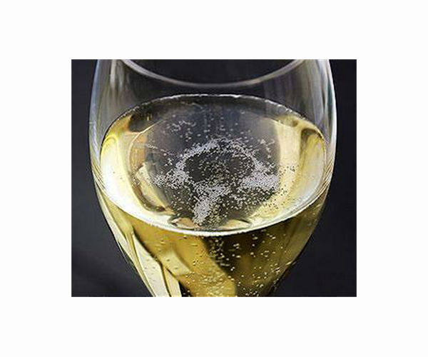 French minister says 'optimistic' of ending Russia champagne row