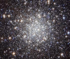 Hubble Captures a Collection of Ancient Stars