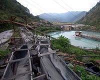 Nuggets of contention: Chinese mine gold in Cameroon