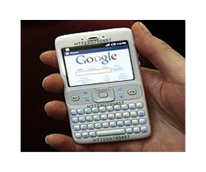 Google, Apple gain in US smartphone market: survey