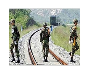 N.Korea holds talks with S.Korea despite threats