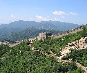 China's Great Wall crumbles as tourism soars