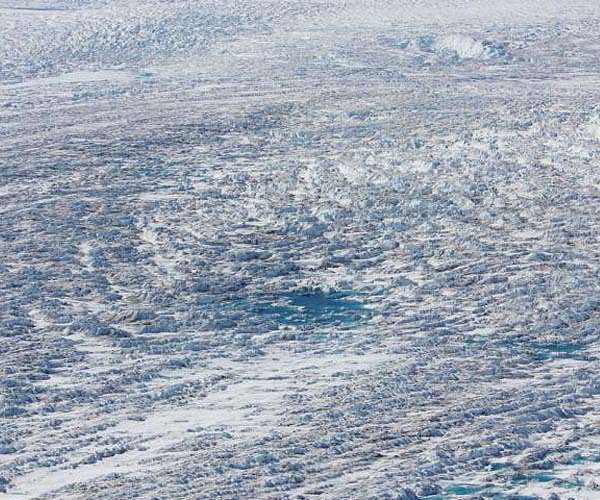 Atmospheric shifts slow Greenland's largest glacier melting
