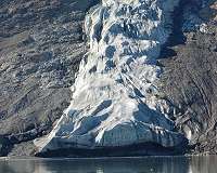 Ice stream retreats under a cold climate