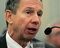 Emails from NASA head show discontent