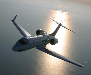 China plane 'supermarket' flies under restrictions