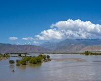 Himalaya tectonic dam with a discharge
