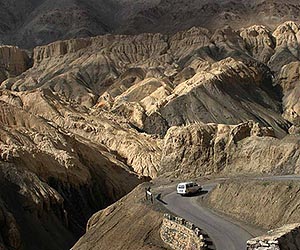 When continents collide: A new twist to a 50 million-year-old tale