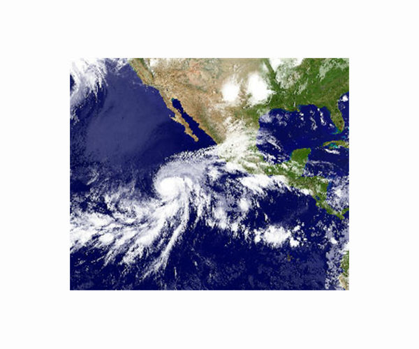 Hurricane Agatha strengthens en route to southwest Mexico
