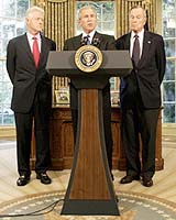 World Extends Its Hand As Bush Says US Welcomes Aid Offers