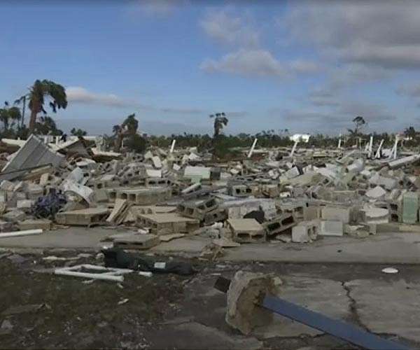 'Survival instinct': Mexico hurricane victims search for food