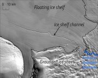 Disappearing snow increases risk of collapsing ice shelves in Antarctica