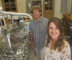 Crystals point to 'recycled' super-volcanic magma chambers