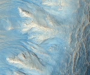 Detailed Martian Scenes In New Images From Mars Orbiter