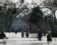 Floods kill 55 in western India as relief work continues