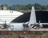 India detains UAE plane carrying arms to China: official