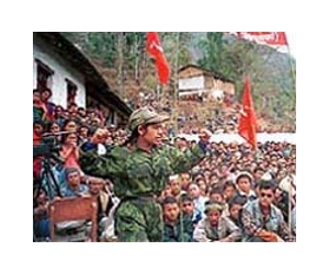 Indian policeman dies in Maoist shootout