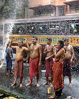Monsoon Rains Bring Relief To Indian States Hit By Deadly Heatwave