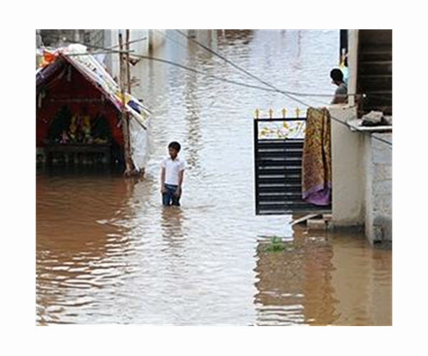 Sixteen more killed, dozens rescued in India's monsoon deluge
