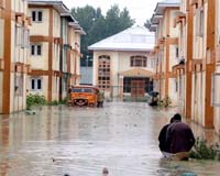 India Rush Troops, Helicopters To Flooded Desert state