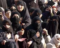 Pakistan Clerics Order Quake Aid Groups To Fire Women