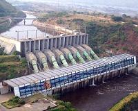 Hydropower dams worldwide cause continued species extinction