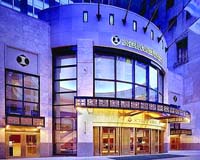 China luxury hotels hit by downturn, swine flu: report