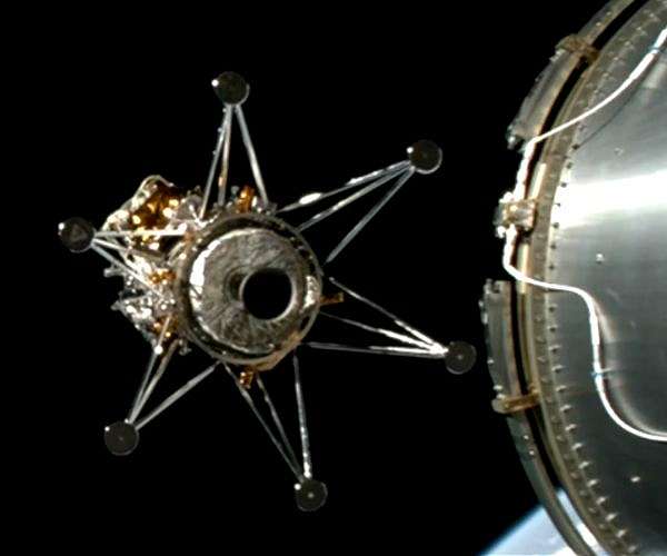 Commercial spaceship set for lunar touchdown, in test for US industry