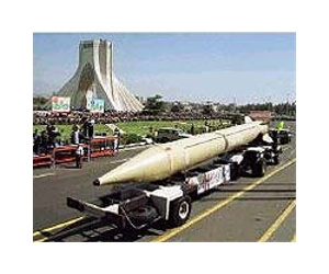 'Nuclear' Iran marks Islamic revolution