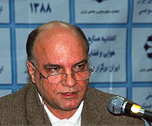 Iran Manufacturing Hi-Tech Spacesuits