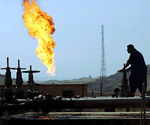 Iraq says oil output tops 3 million bpd
