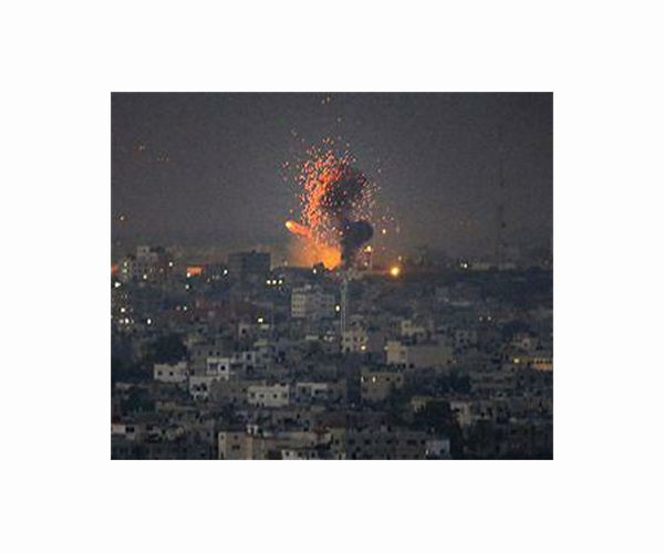 Israel strikes Gaza after incendiary balloon attacks